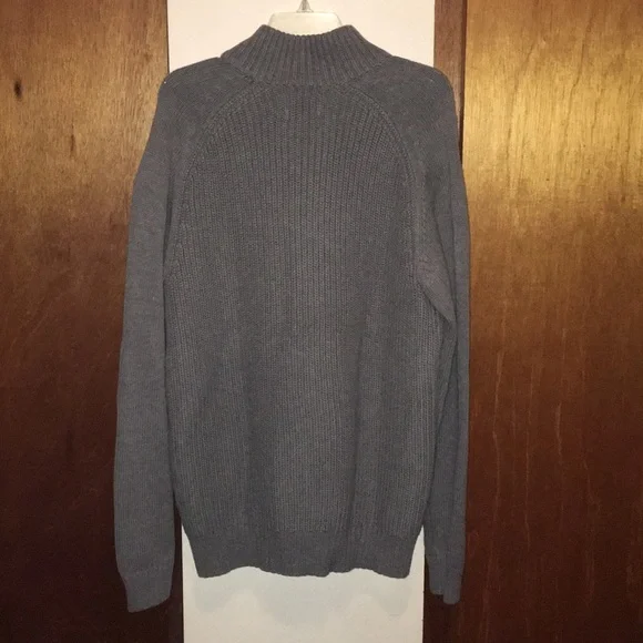 🔘NWT G.H. Bass Grey Cardigan Sweater